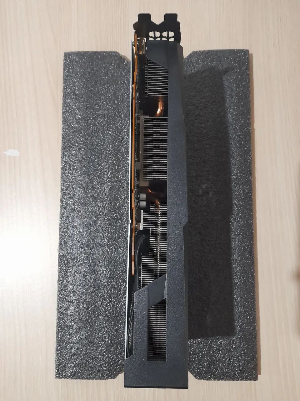 RX 7600 Gigabyte Gaming OC 8GB - Foto 5