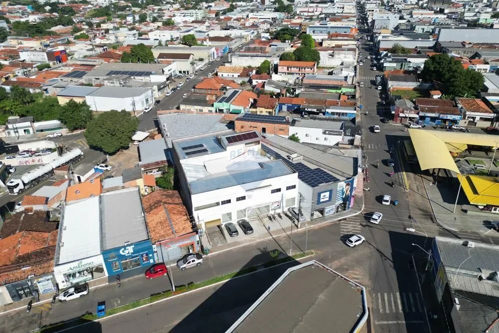 Prédio Comercial à Venda | 3 Pavimentos | 1.800 m² | Praça da Bandeira | Araguaína -TO - Foto 2