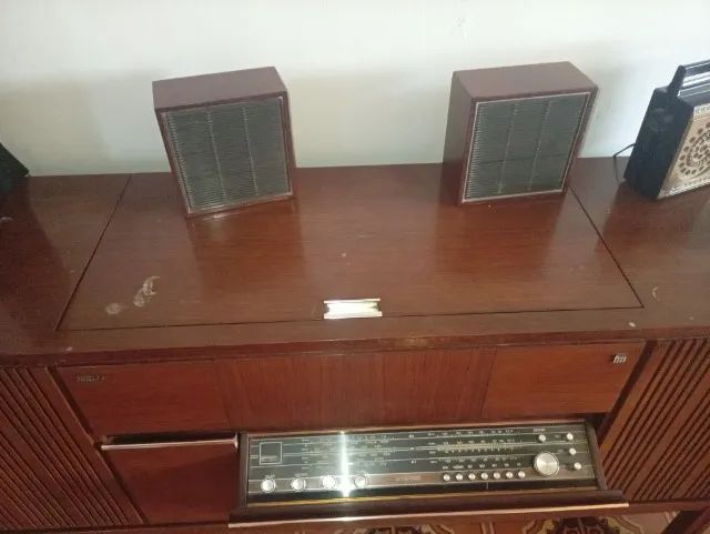 Radiola de móvel com designer vintage  - Foto 5