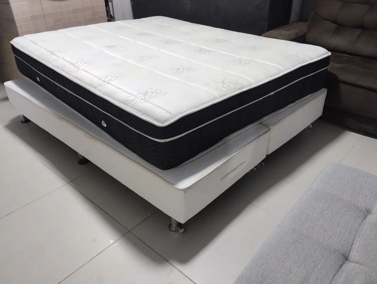Cama box casal Queen usado entrego ler anúncio  - Foto 2