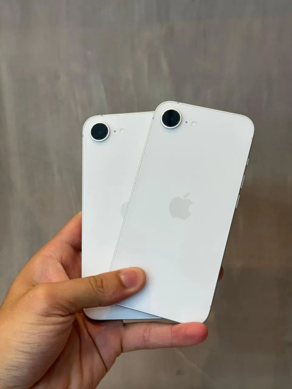 Iphone 16e 128 gigas - Semi novo com garantia