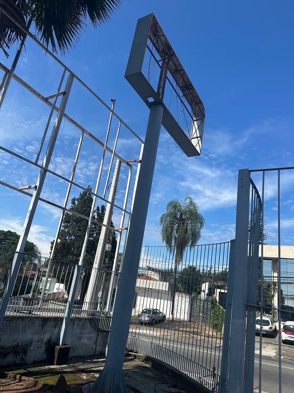 Vende torre para banner iluminado 