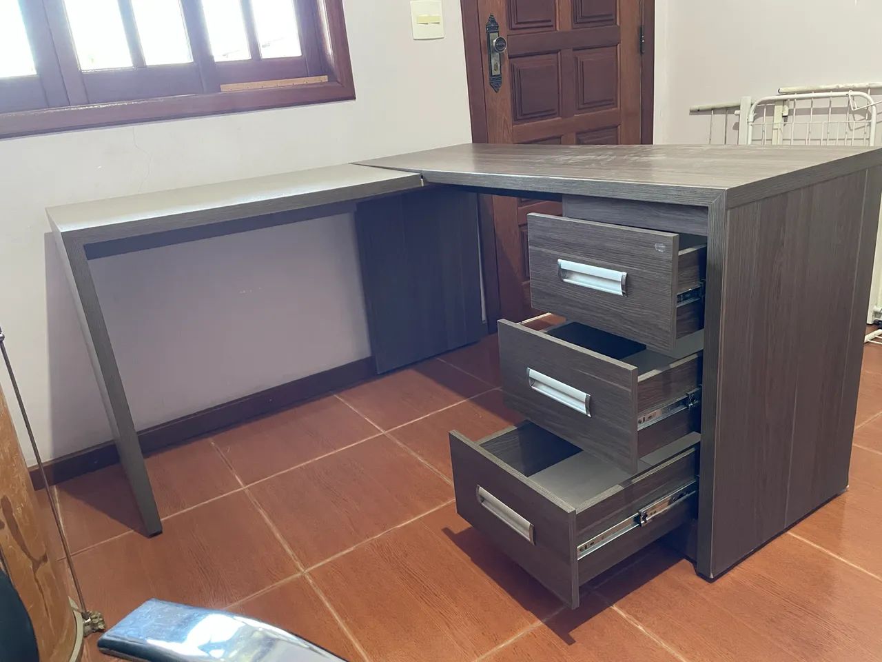 Mesa escritório em L MDF - Foto 2