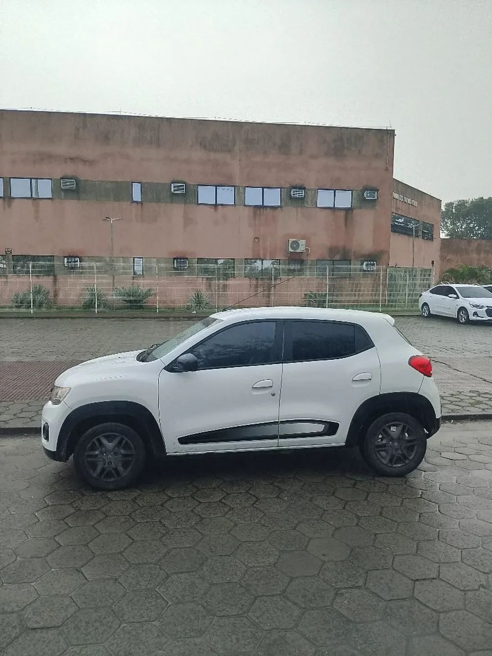 Renault Kwid KWID Intense 1.0 Flex 12V 5p Mec. 2018