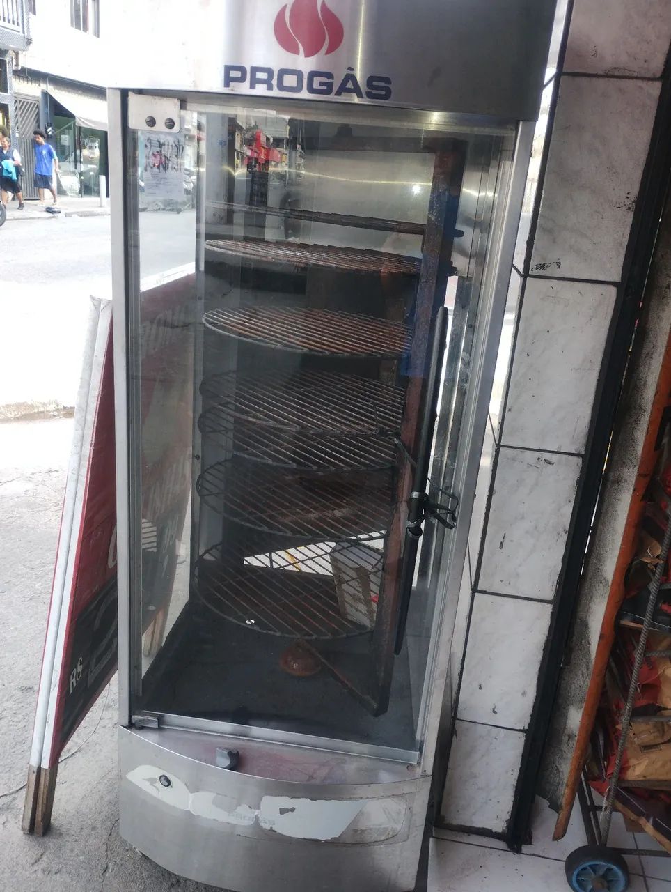 Máquina de assar giratória 