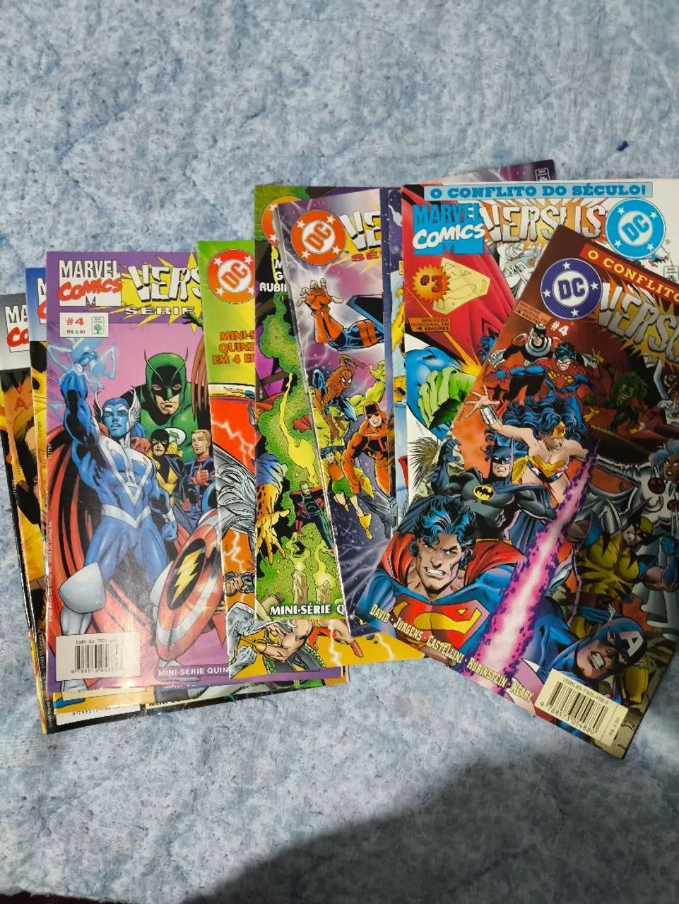 Coleção Completa de Marvel vs DC Abril (12 hqs originais) - Livros