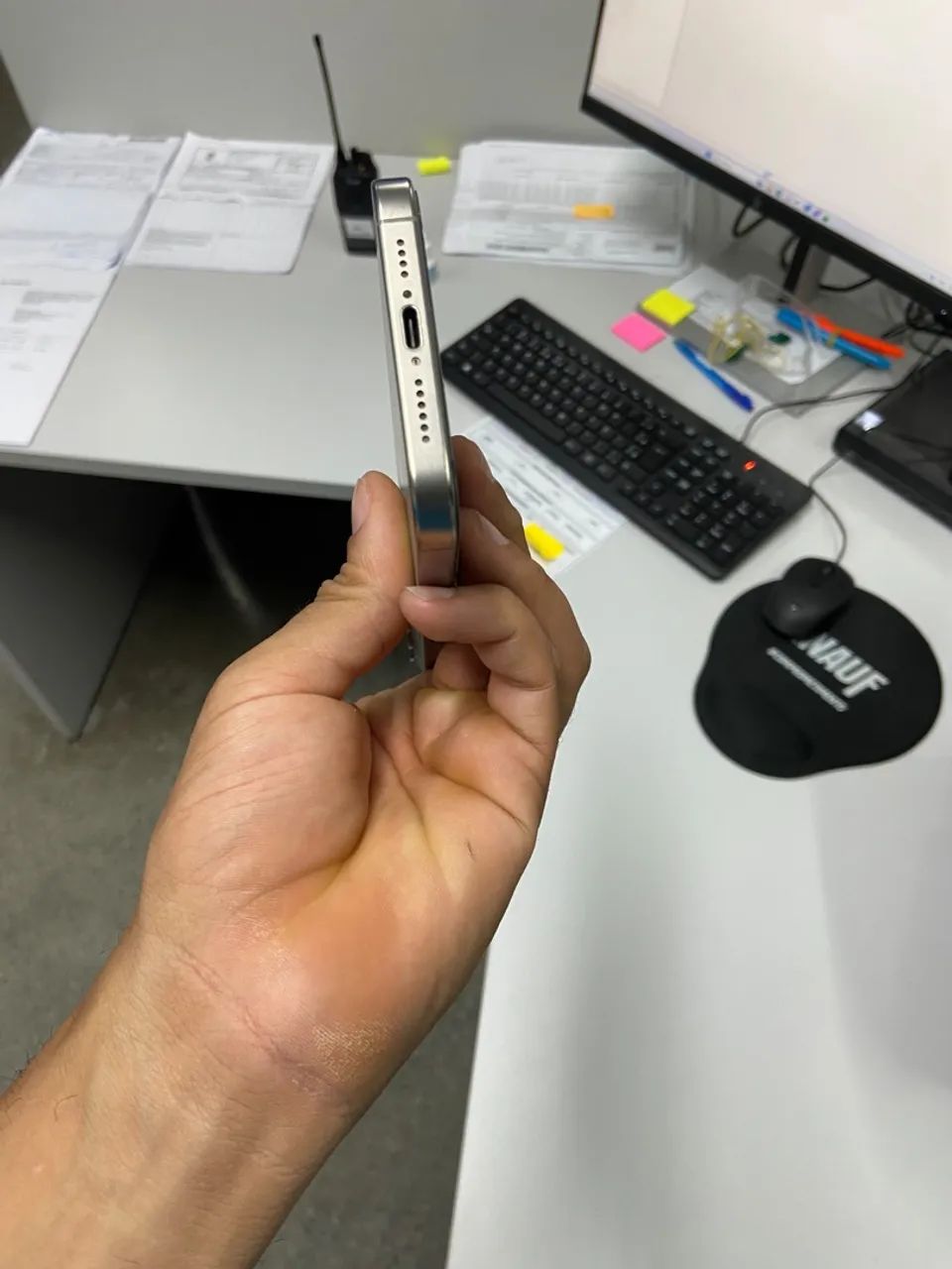 15 pro max, troco em 17 pro max com volta minha - Foto 3