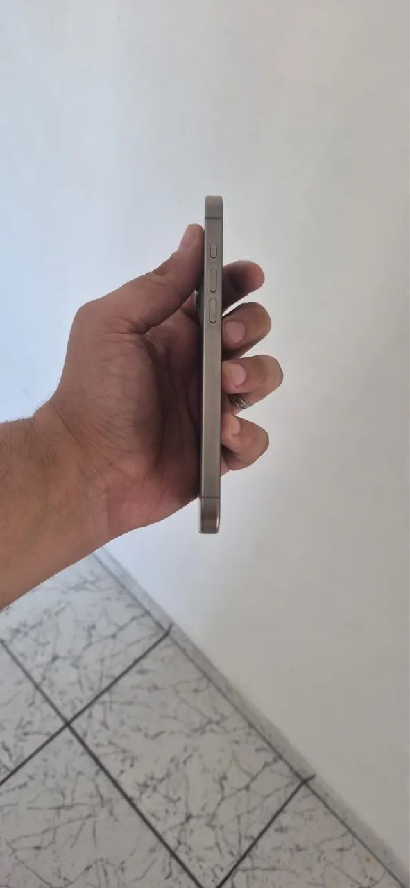 iPhone 15 Pro Max 256GB - Foto 2