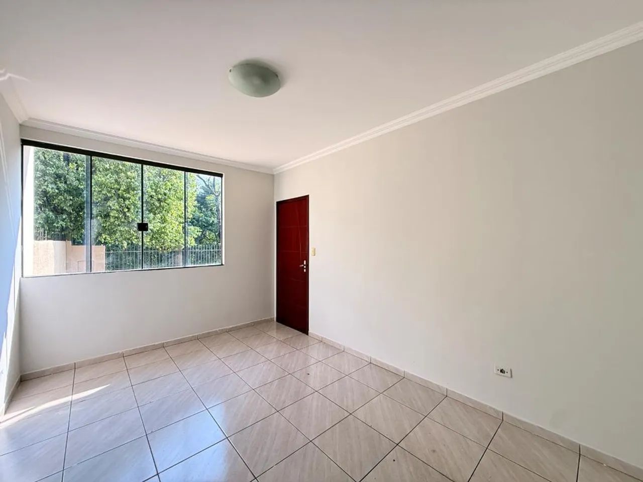 Casa para alugar em Maringá, Jardim Alvorada, com 3 quartos, com 100 m² - Foto 4