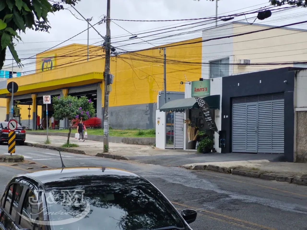 GALPÃO  BAIRRO SANTA MÔNICA - R$ 10.000,00 - Foto 2