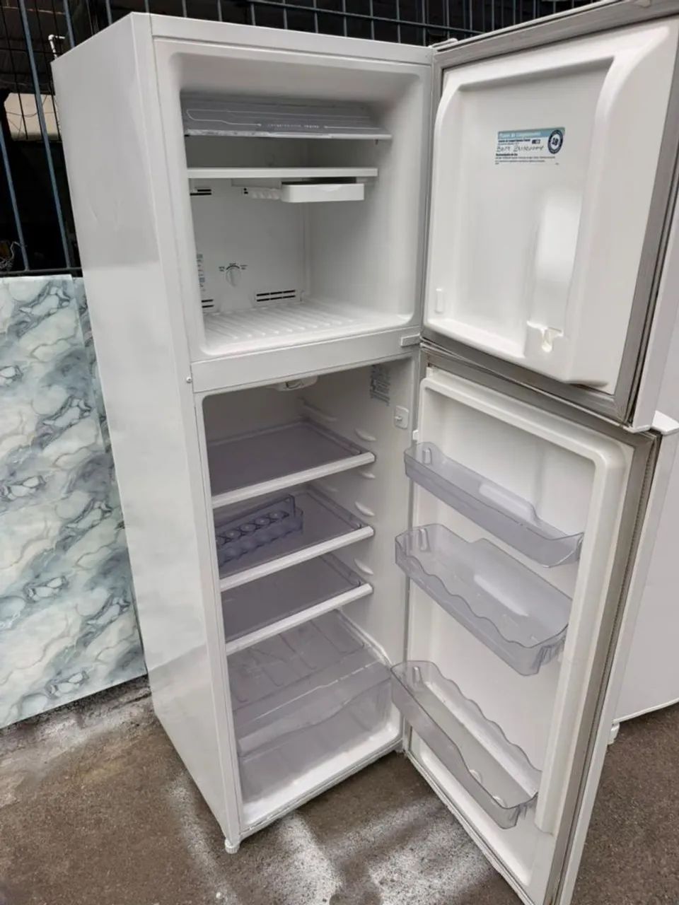 Geladeira Eletrolux 350 litros  - Foto 4
