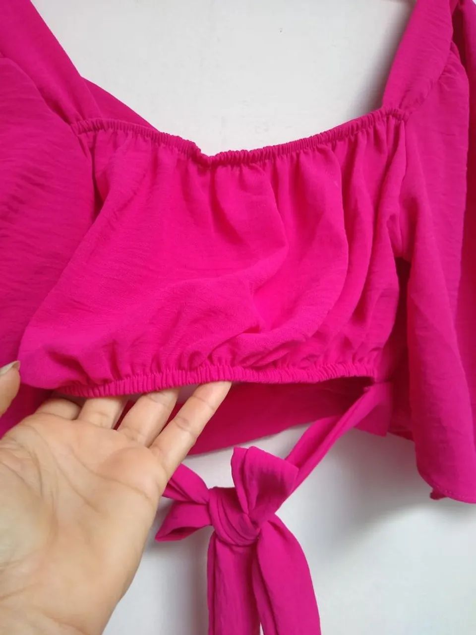Cropped semi novo (veste 40 ao 42) - Foto 4