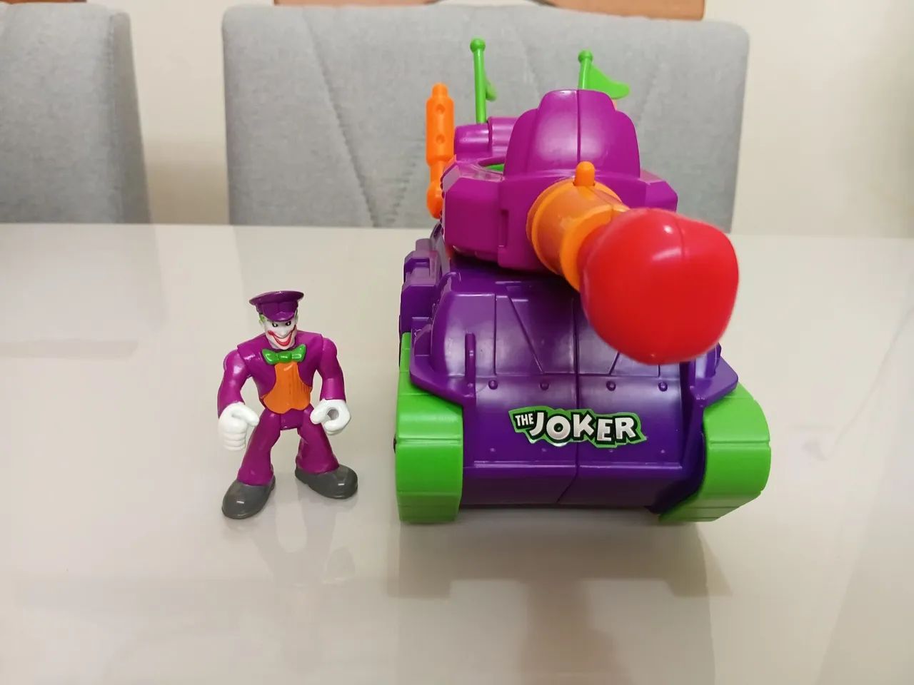 Imaginext DC Super Friends - Veículo do Coringa com boneco - Foto 4