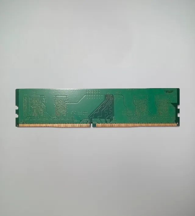 Kit 2x4GB Memória RAM DDR4 2400MHz para Desktop - Memória RAM