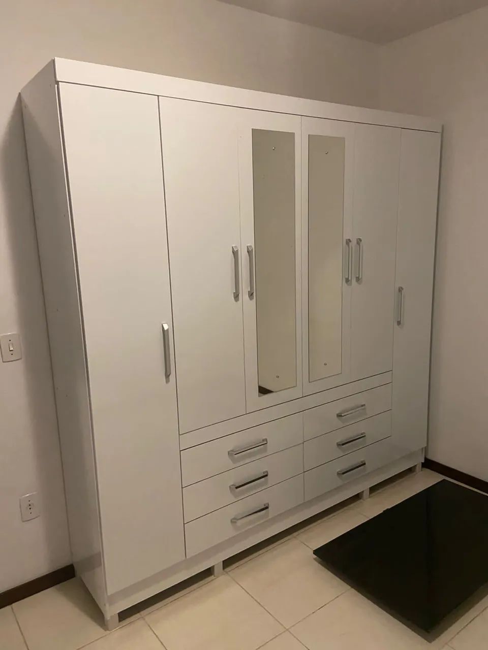 Guarda roupa casal 