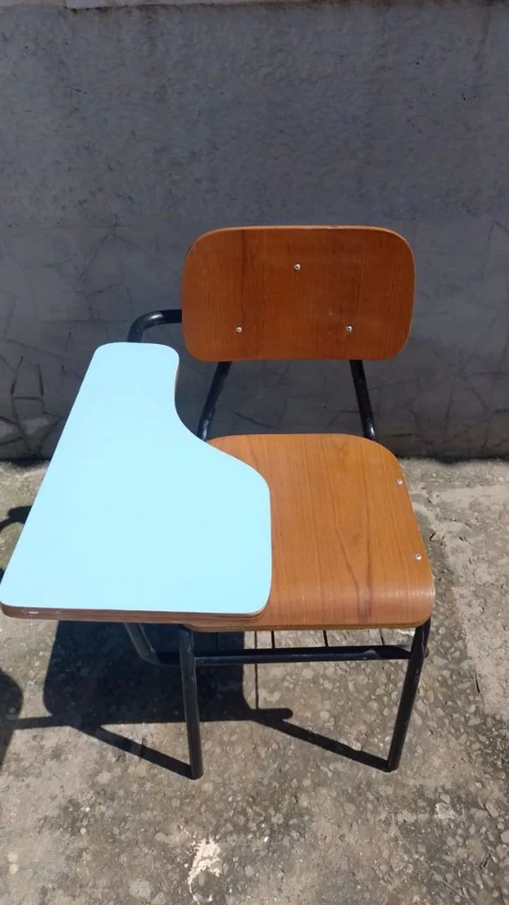CADEIRA ESCOLAR