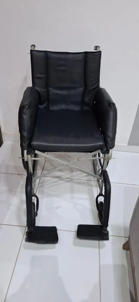 Cadeira de Rodas - Foto 5