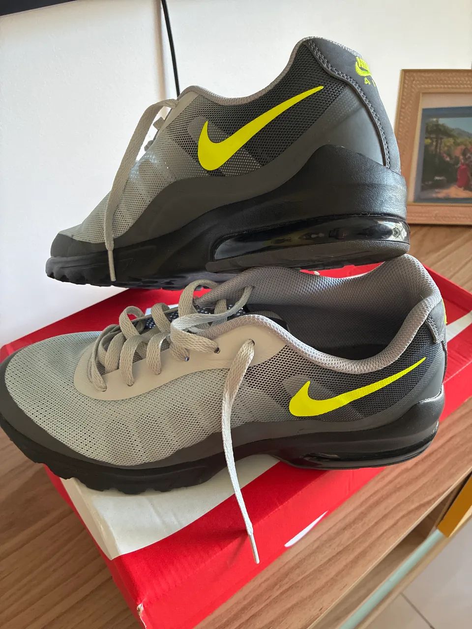 Tênis NIKE AIR MAX INVIGOR 