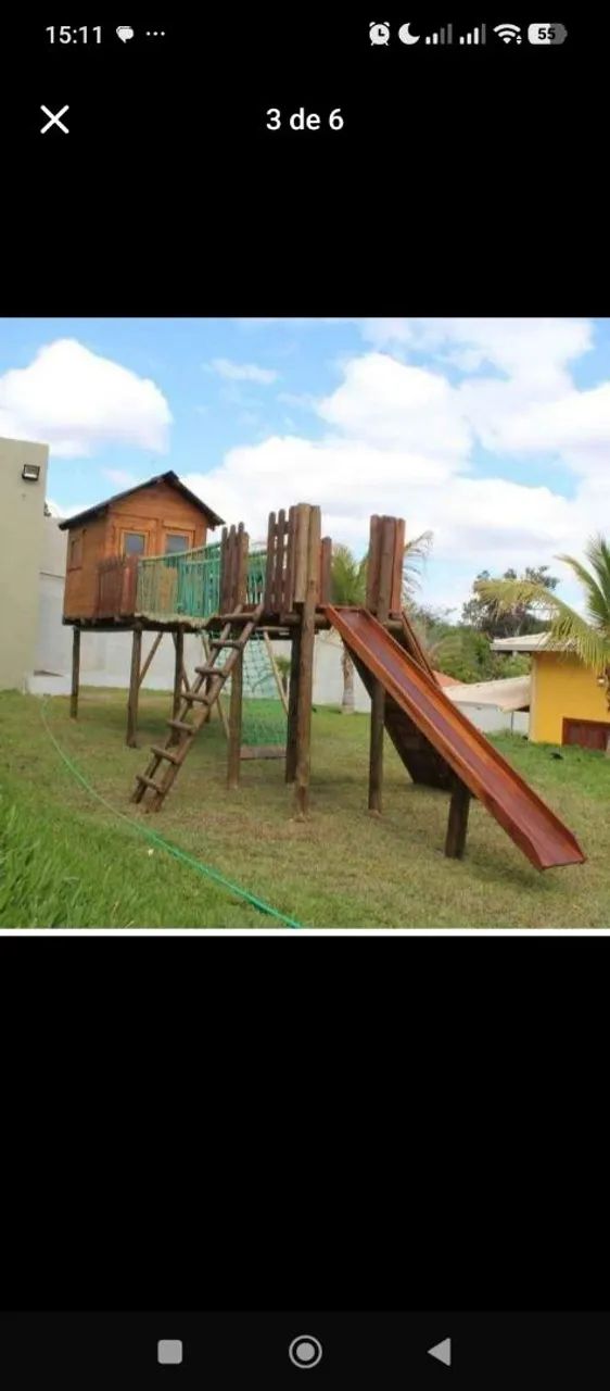 Playground completo com casinha suspensa 