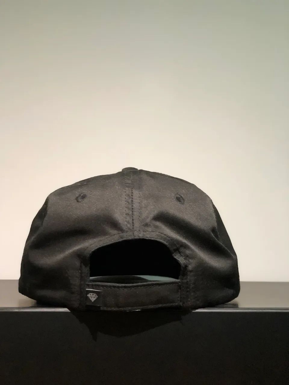 Boné Diamond SnapBack ajustável  - Foto 4