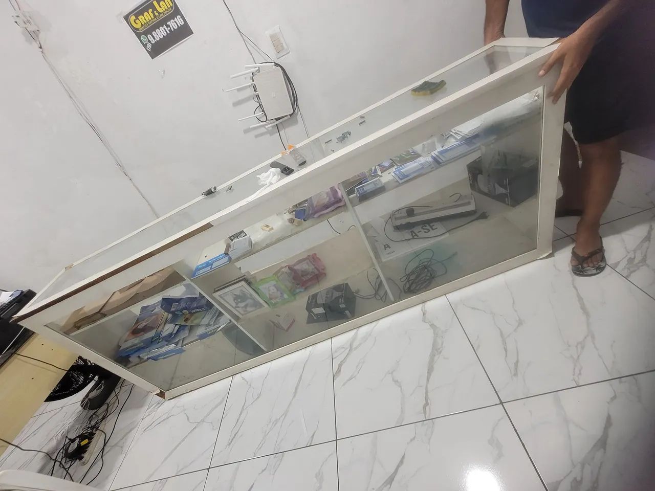 VENDO EXPOSITOR COM VIDRO