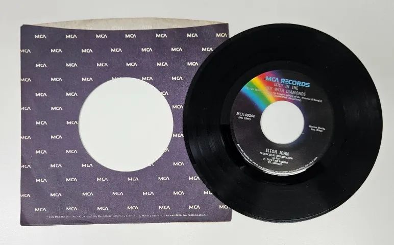 Disco Compacto de Vinil - Elton John - Foto 2