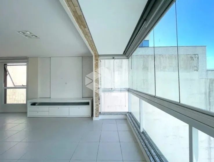 APARTAMENTO 2 QUARTOS SENDO 1 SUÍTE VAGA PISCINA AQUECIDA E LAZER COMPLETO NO CENTRO DE FL