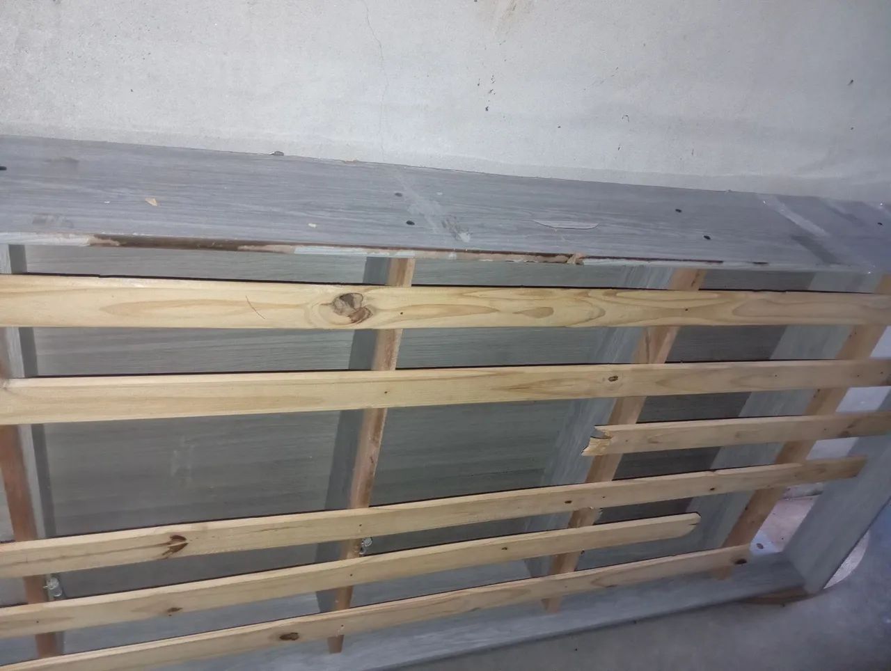 Doação cama solteiro usada com baú  - Foto 2