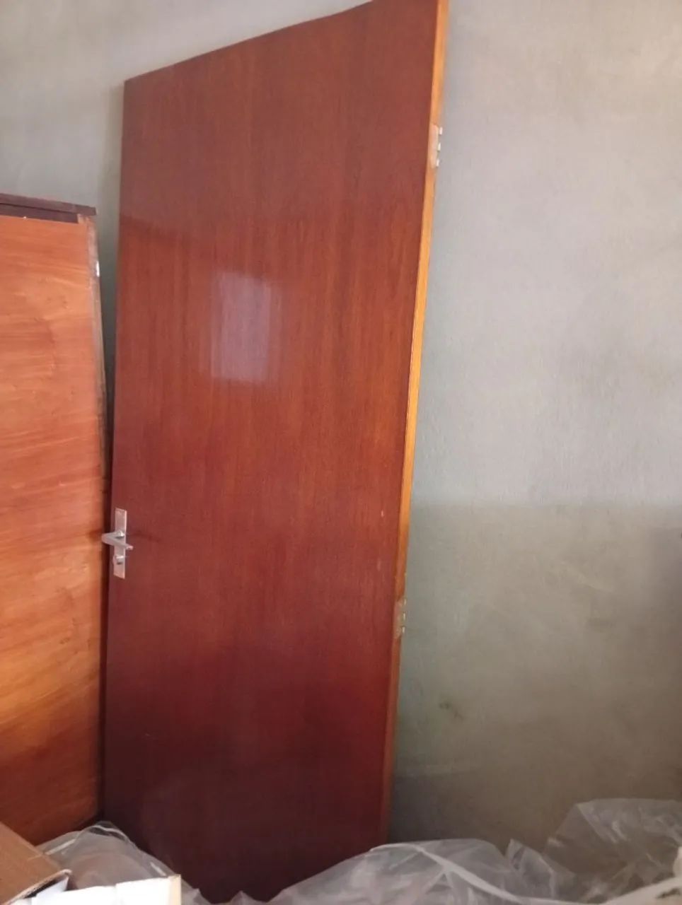 Porta envernizada e com chave 2,10x,82
