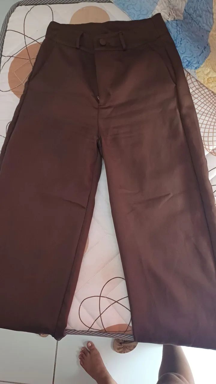 Calça marrom de alfaiataria, bem confortável  - Foto 3