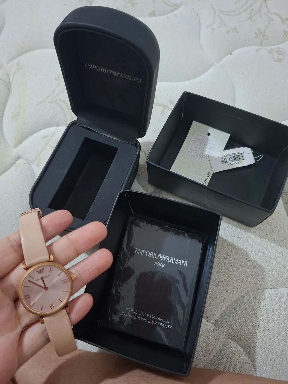Emporio Armani Classic AR11001