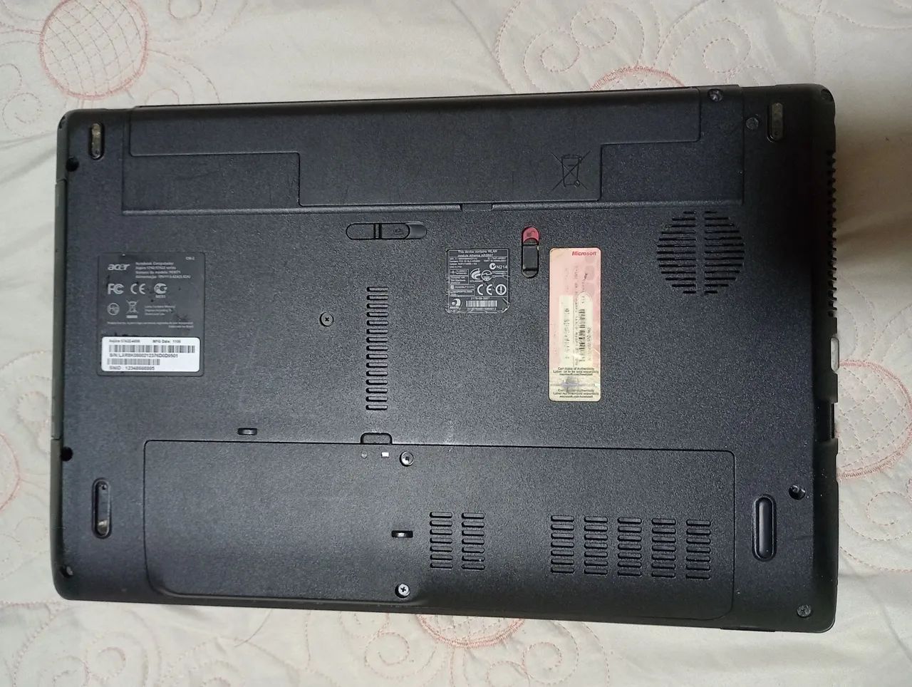 Notebook Acer tela grande com defeito  - Foto 4