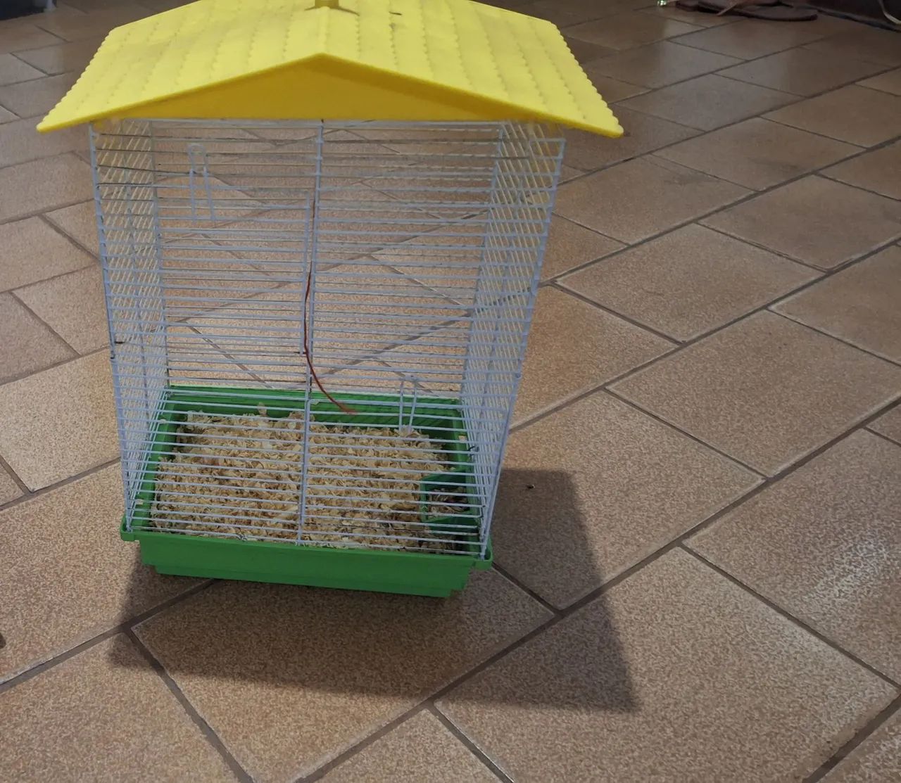 Vendo gaiola para hamster anão russo casa teto plástico montável 
