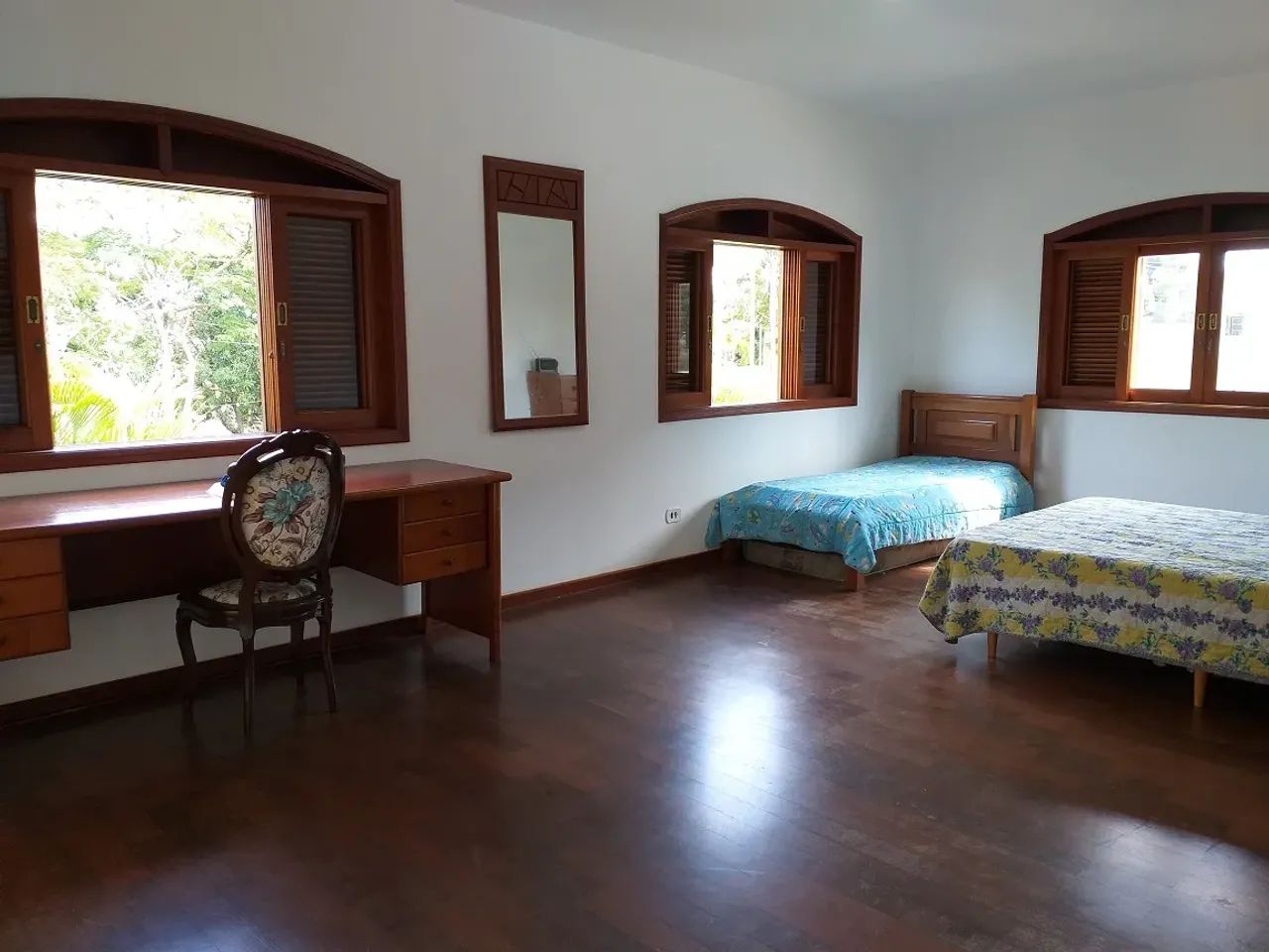 Chácara a venda ou locação com 2.500 m² e casa com 582 m² com 4 quartos suítes - Foto 2