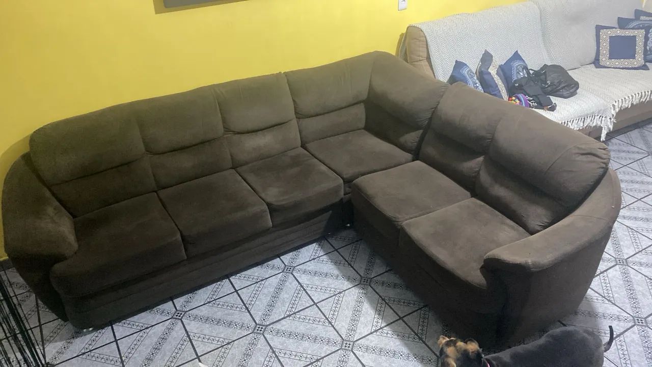 Vendo sofá 3 e 3 lugares em L - Foto 3