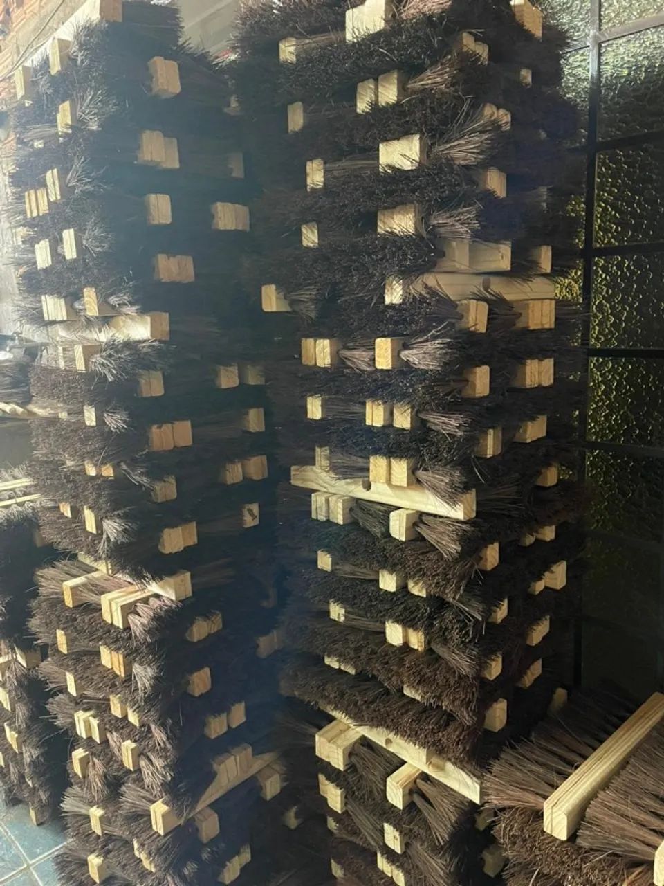Vassoura de Piaçava no Atacado - Direto da Fábrica - Foto 6