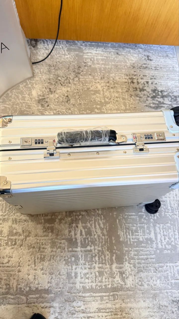 Mala Rimowa de bordo em alumínio  - Foto 4