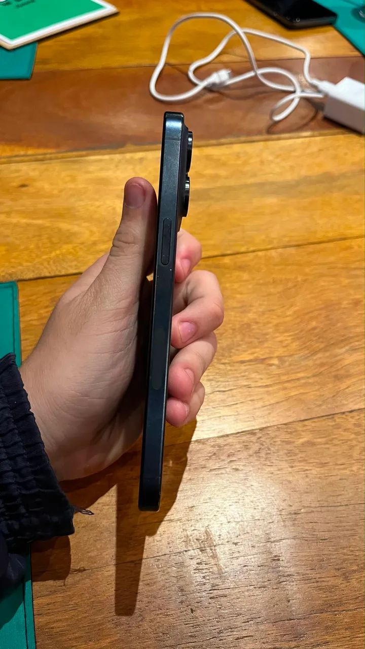 iPhone 15 Pro max  - Foto 3