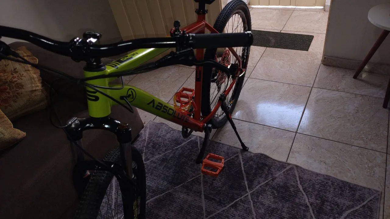 Vendo por 1. 800 aceito troca 