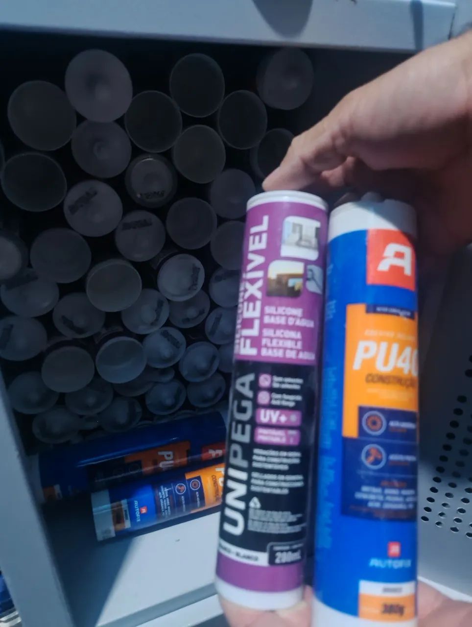 Vendo lote de silicone acrílico leia descrição 
