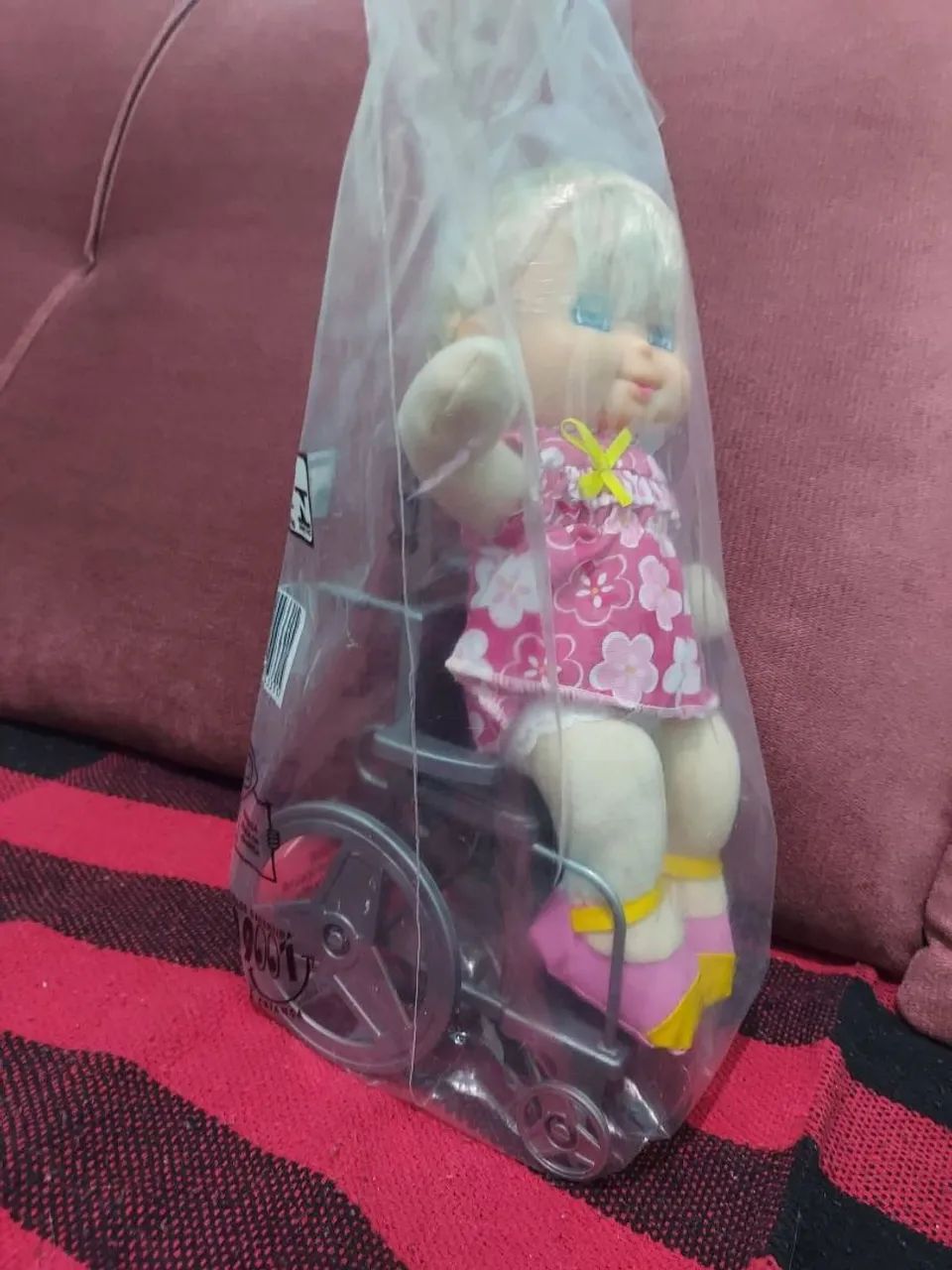 Boneca hebinha cadeirante da teleton 