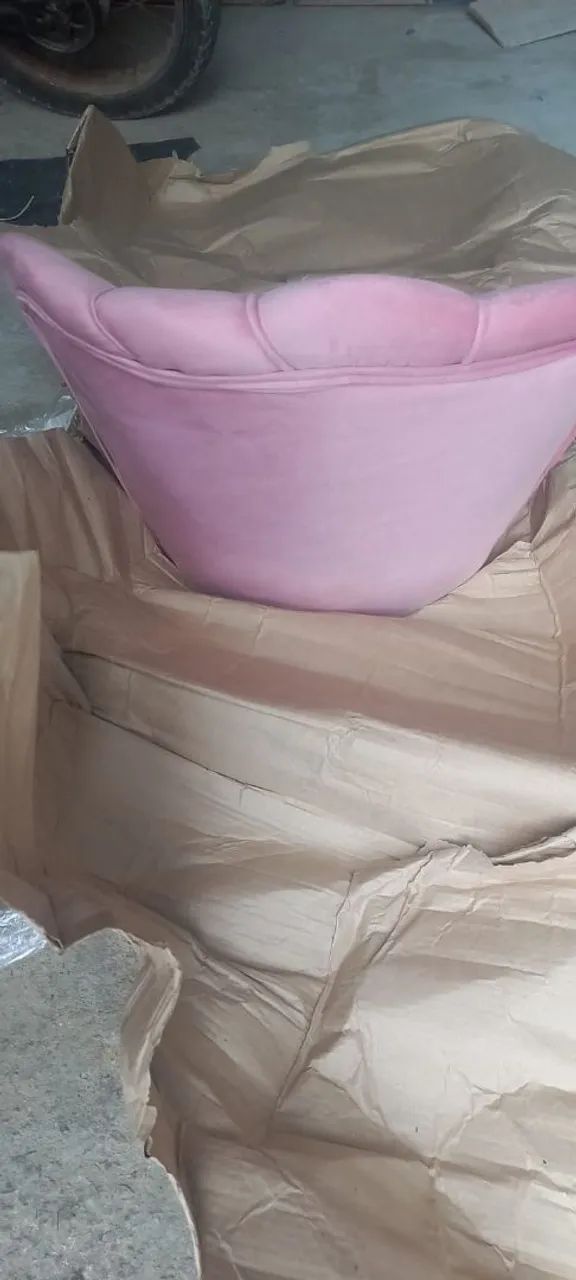 Vendo cadeira pérola nova  - Foto 3