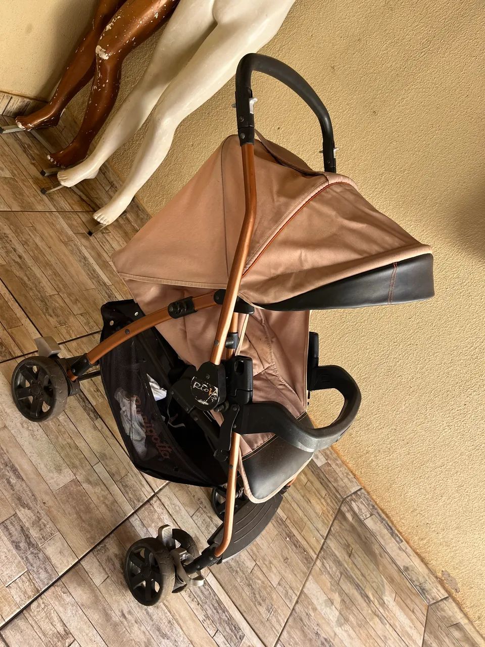 Vende se carrinho de bebê.  - Foto 2
