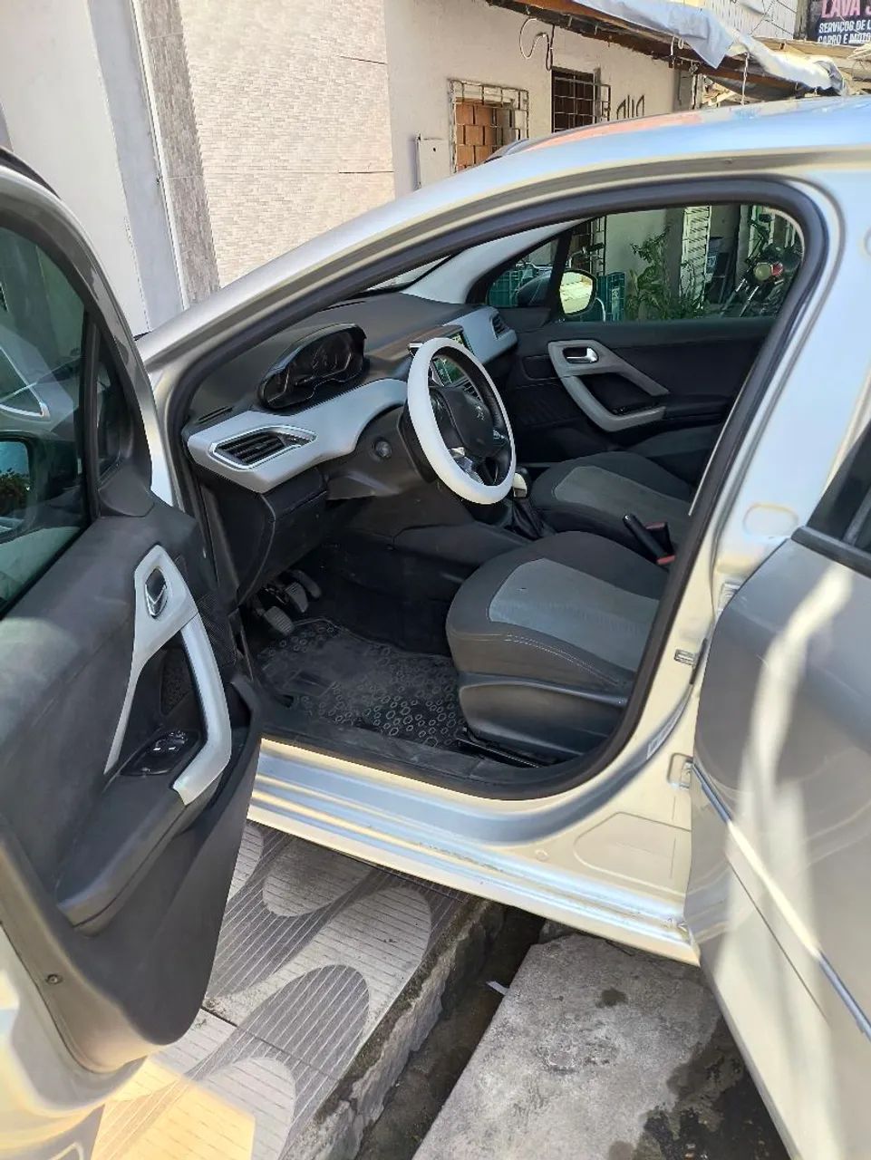 Peugeot 208 Active/active Pack 1.5 Flex 8V 5P 2014 - Foto 2