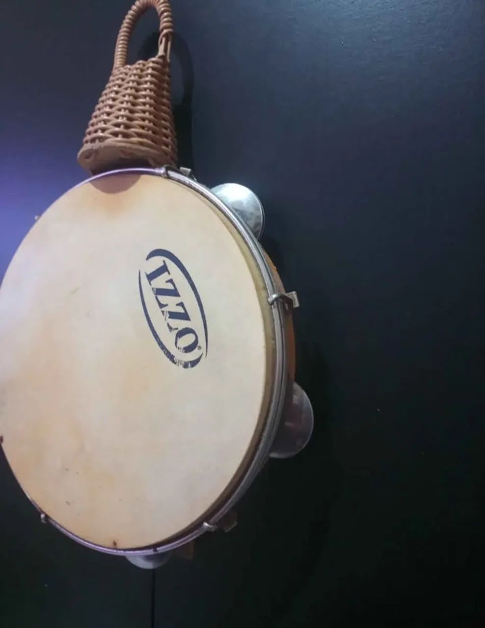 Pandeiro de couro Izzo e caxixi  - Foto 2