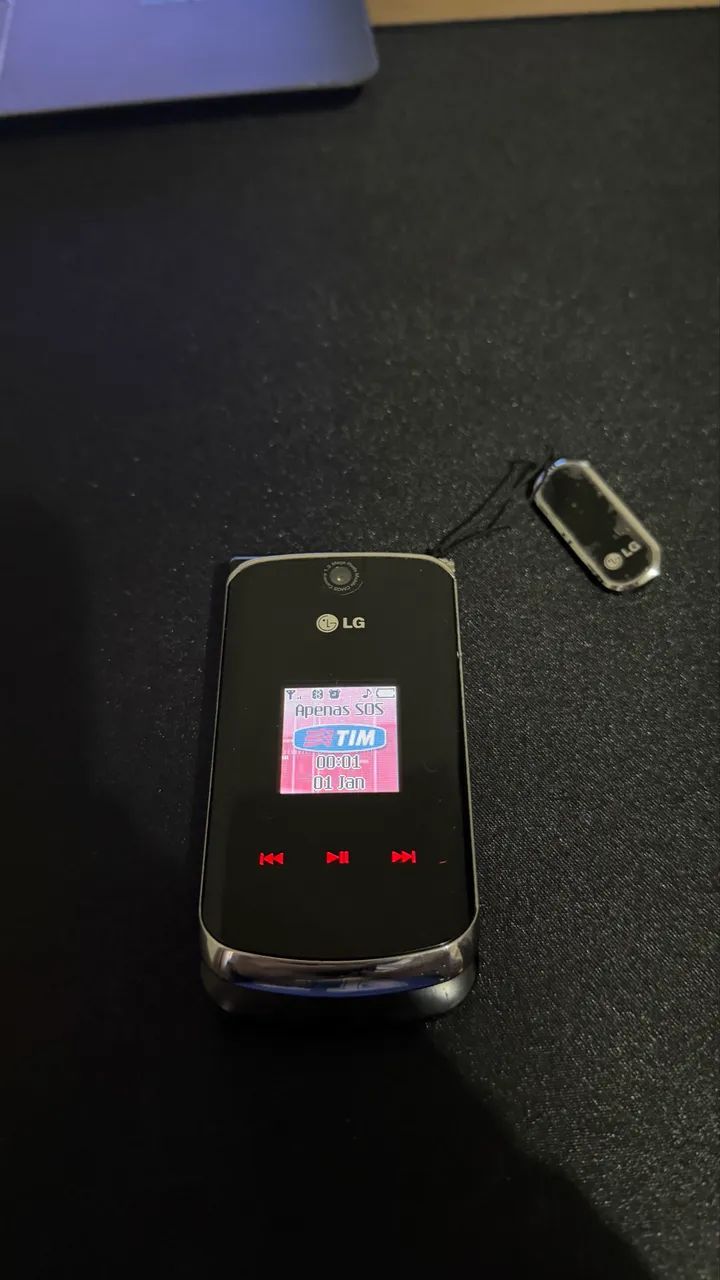Celular LG Black Safira - Relíquia
