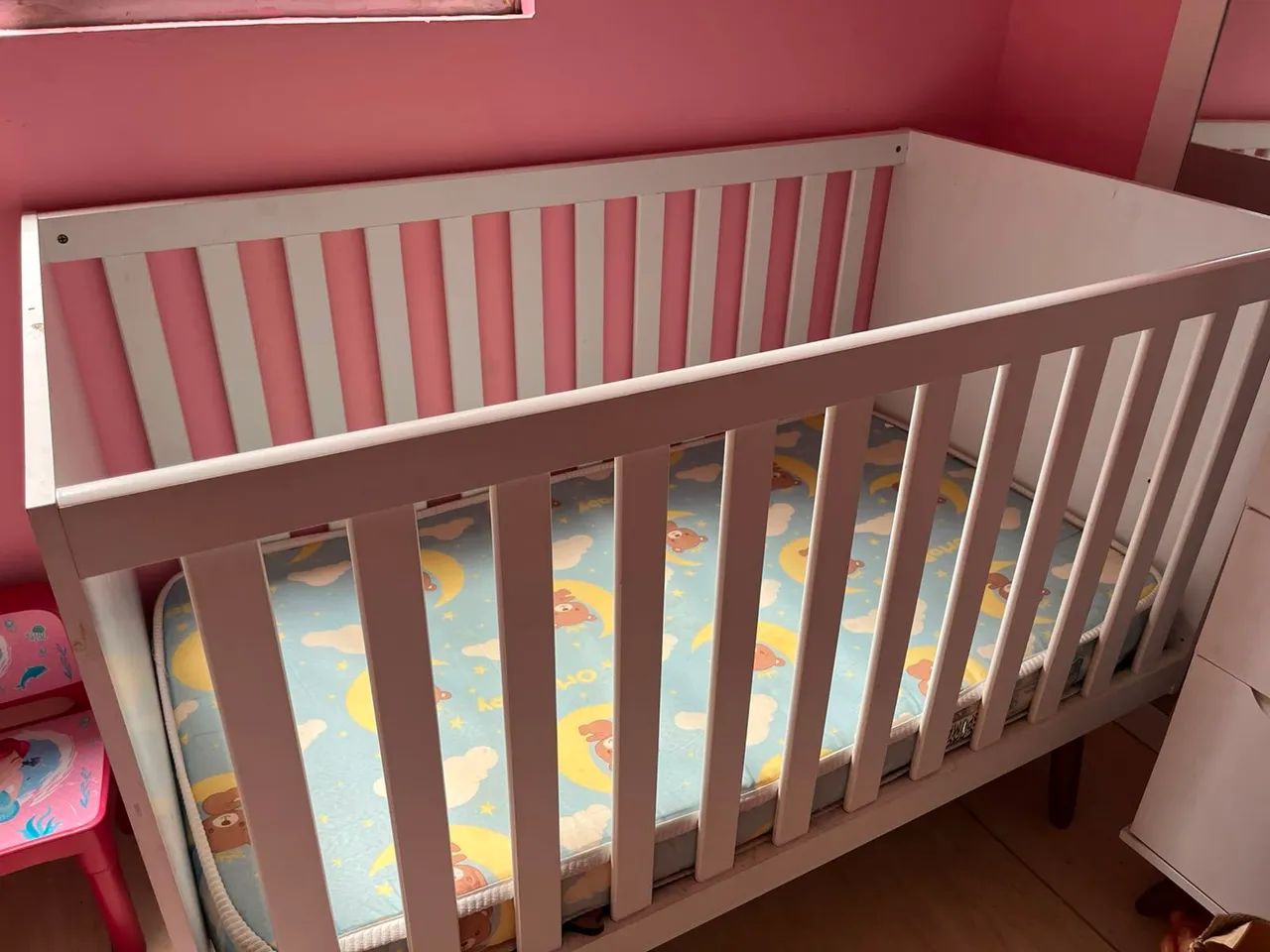 Berço e Colchão de Bebê 