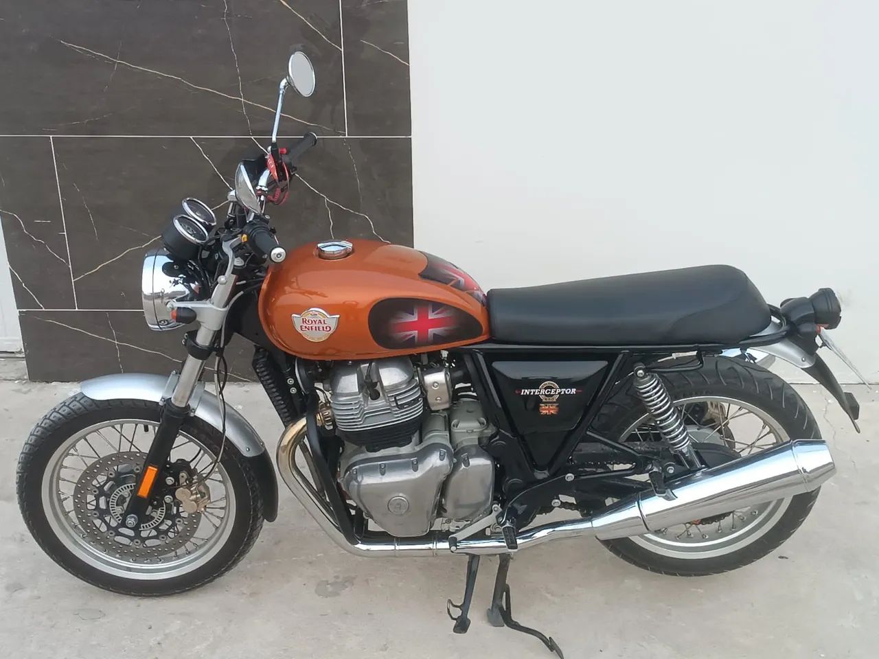 Royal Enfield Interceptor 650 - Foto 3