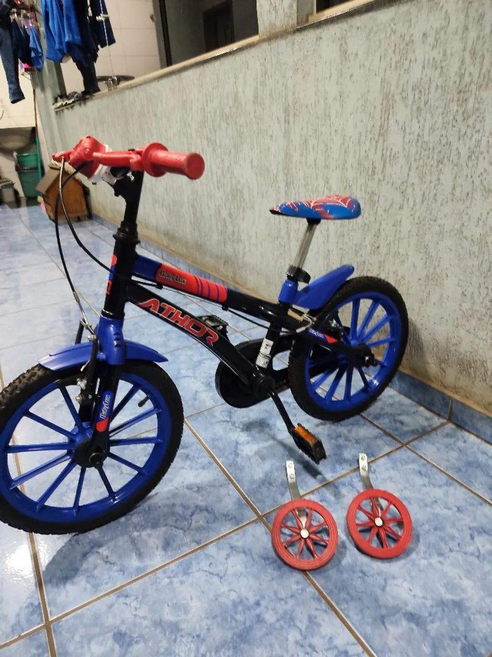 Bicicleta infantil aro 16 - Foto 4