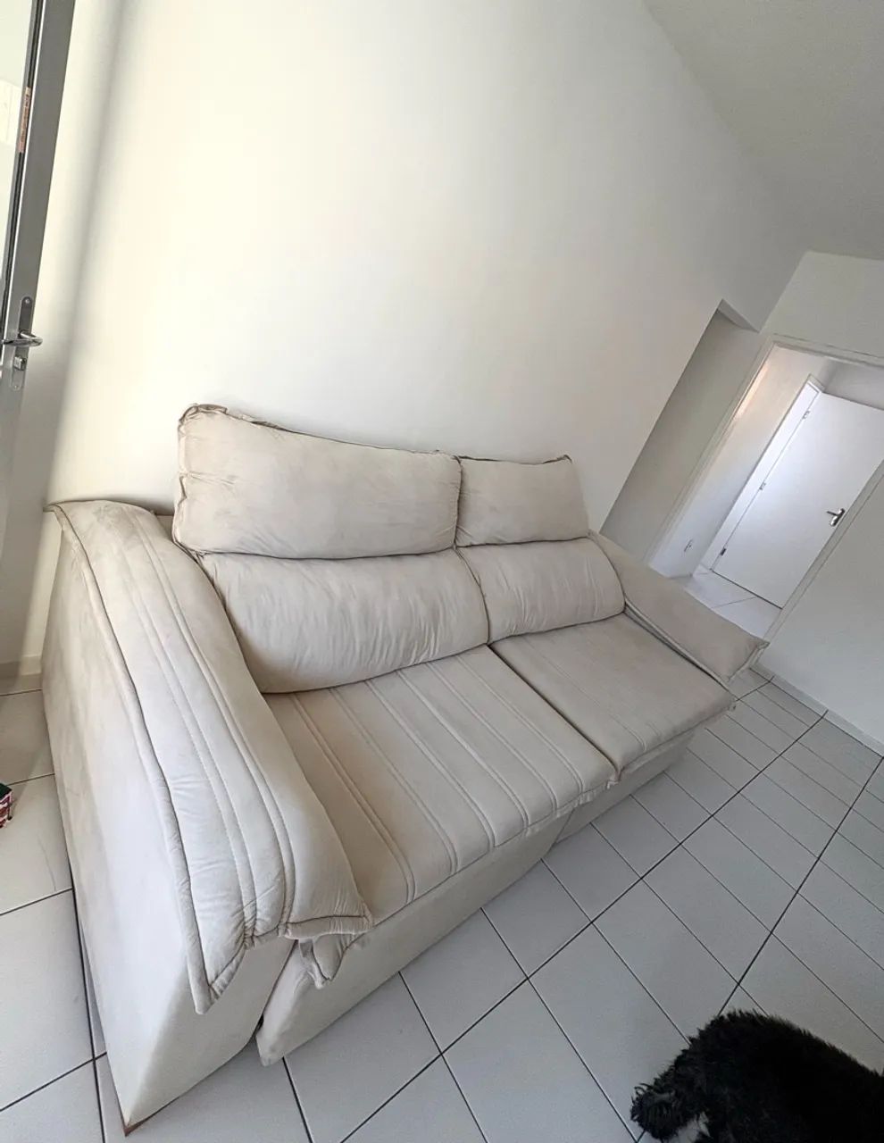 Sofá Retrátil Gigante Off-White - Superconfortável e Espaçoso! - Foto 4